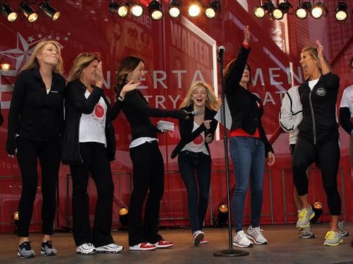 Olivia Wilde at Revlon Run/Walk For Women in New York City - May 4, 2013