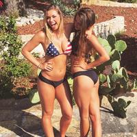 Elise Irvine Bikini Pictures Elise Irvine in a bikini