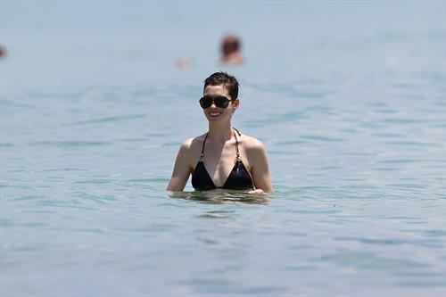 Anne Hathaway on a Beach in Miami 11 05 12 