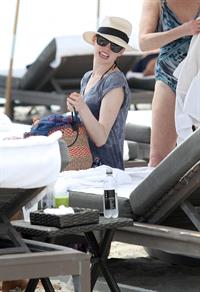 Anne Hathaway on a Beach in Miami 11 05 12 