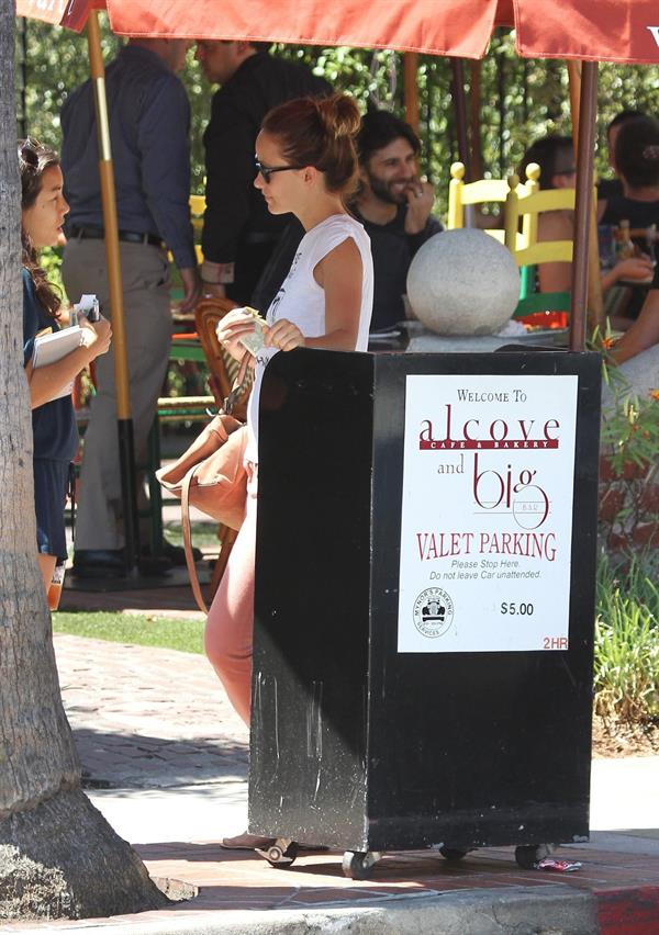 Olivia Wilde - at the Alcove Cafe in Los Feliz - August 15 2012