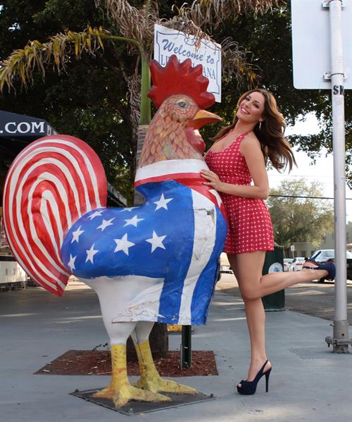 Kelly Brook - New Look Photoshoot In Miami February 4, 2013 