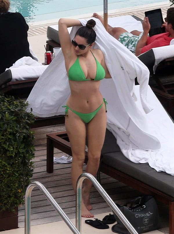Kelly Brook bikini candids by the pool in Miami 2/1/13 