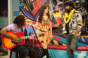 Victoria Justice Victorious S3-E22 'The Bad Roommate' stills 