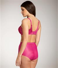 Tahnee Atkinson in lingerie - ass