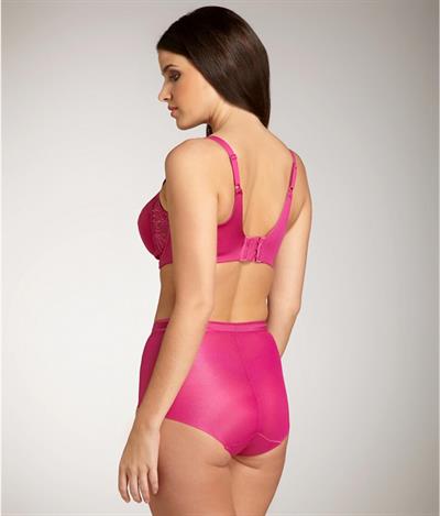 Tahnee Atkinson in lingerie - ass