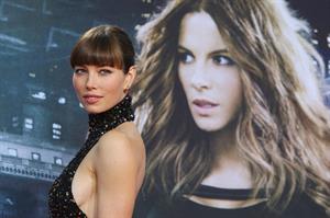 Jessica Biel Total Recall Premiere in Berlin 13.08.12 