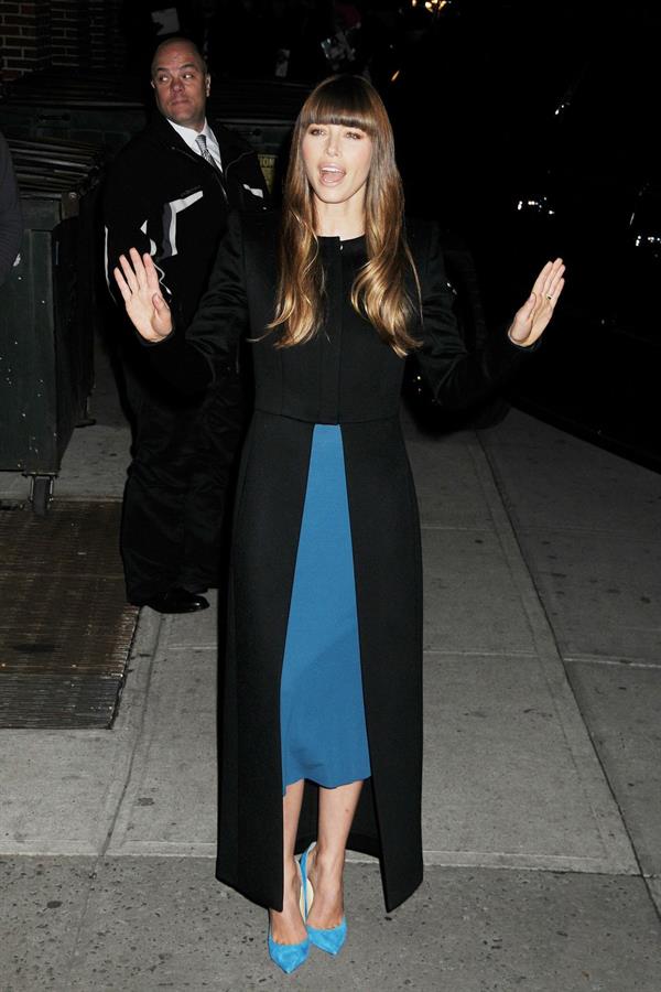 Jessica Biel Arrives for The Late Show With David Letterman in New York City (November 19, 2012) 