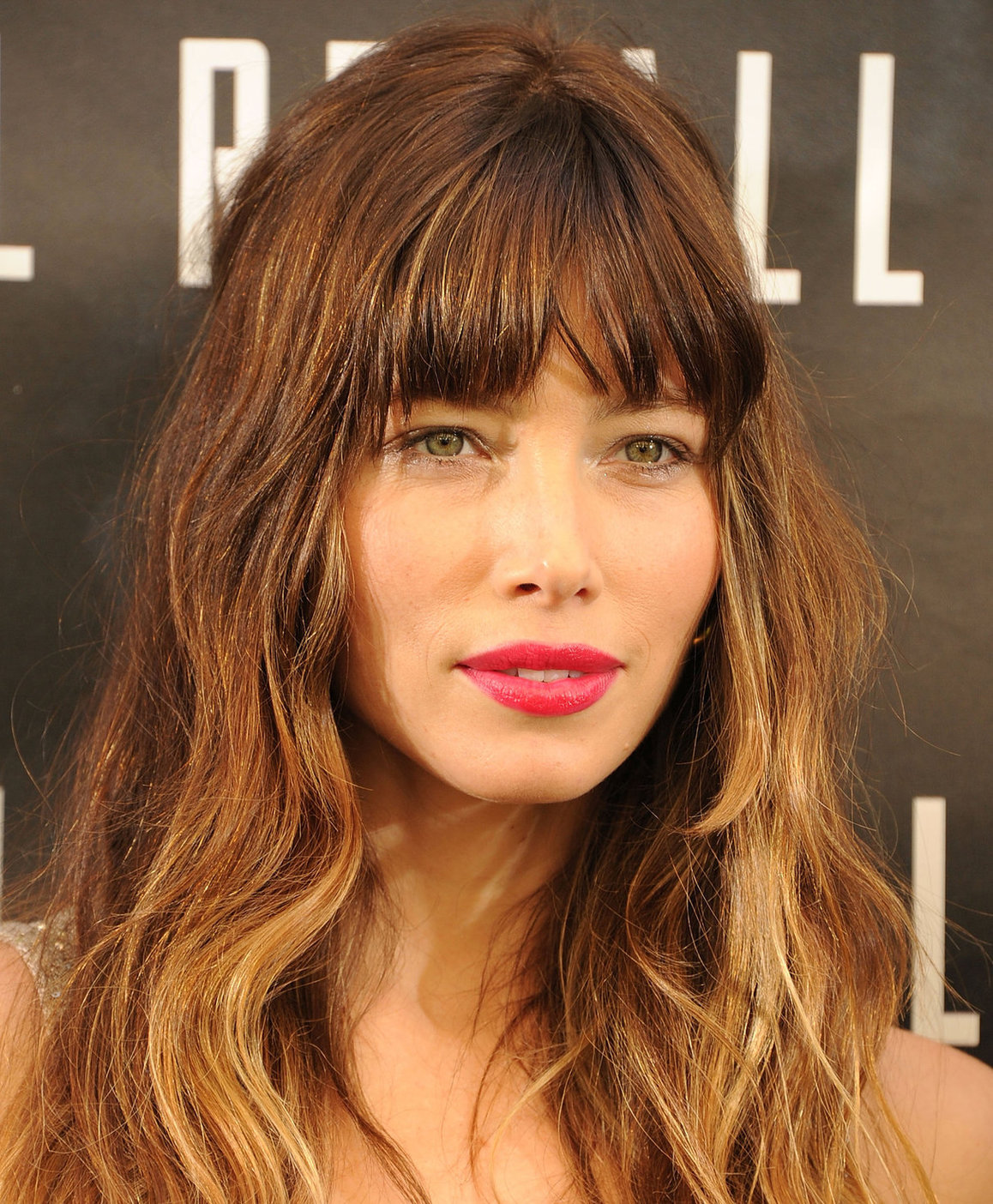 Jessica Biel poses at the Total Recall - Los Angeles Photo Call on July 28, 2012 in Beverly Hills, California