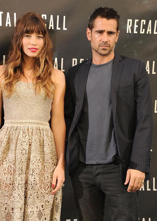 Jessica Biel poses at the Total Recall - Los Angeles Photo Call on July 28, 2012 in Beverly Hills, California