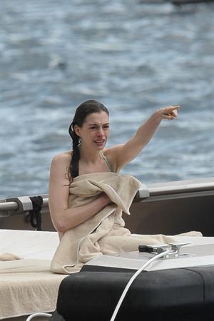 Anne Hathaway on vacation in Italy July 22, 2011 