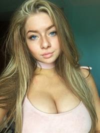 Kendal Crowley taking a selfie