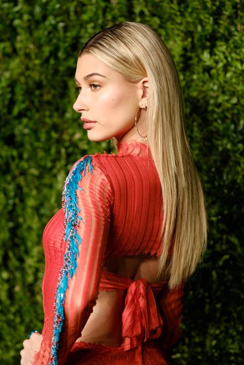 Hailey Bieber