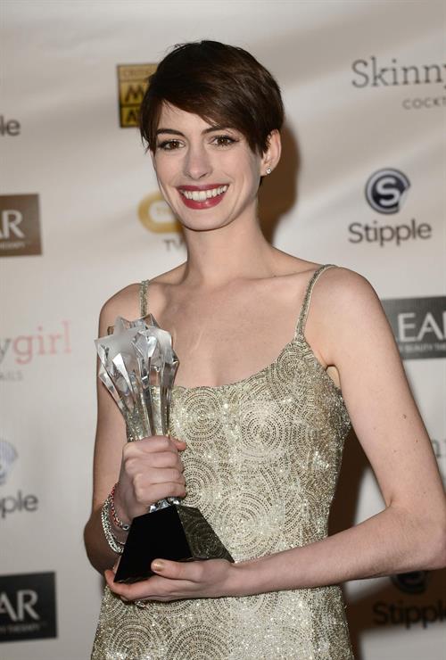 Anne Hathaway attends the Critics' Choice Movie Awards 2013 with Skinnygirl Cocktails at Barkar Hangar