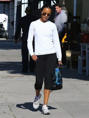 Zoe Saldana arriving at a gym in West Hollywod January 15-2013 
