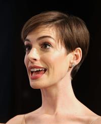 Anne Hathaway Attended the Museum of the Moving Image 27th Annual Black Tie Salute in New York Dec 11, 2012