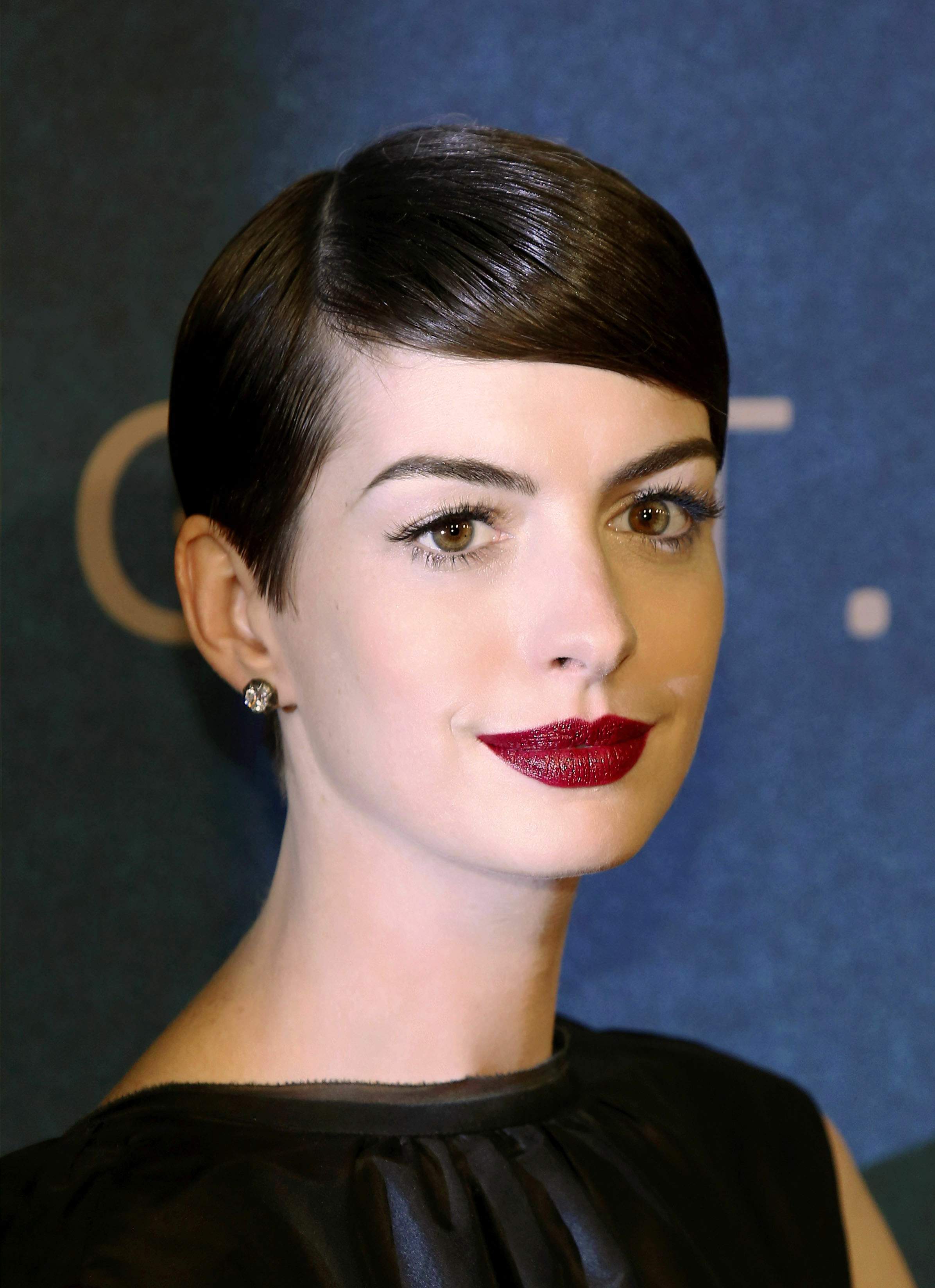 Anne Hathaway Les Miserables NY Premiere December 10-2012 