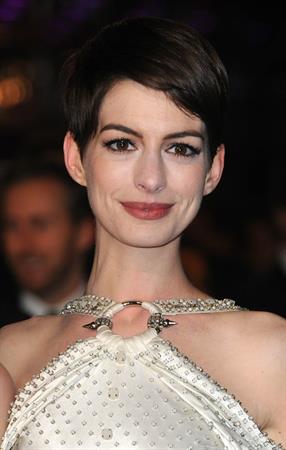 Anne Hathaway  'Les Miserables' World Premiere at the Odeon Leicester Square in London - December 5, 2012 