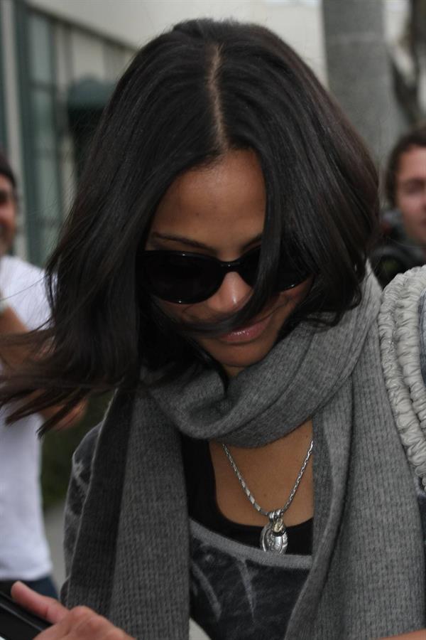 Zoe Saldana out & about in Los Angeles - March 5, 2010   