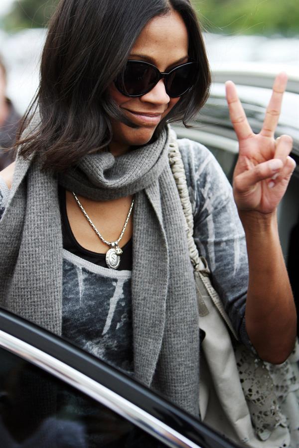 Zoe Saldana out & about in Los Angeles - March 5, 2010   