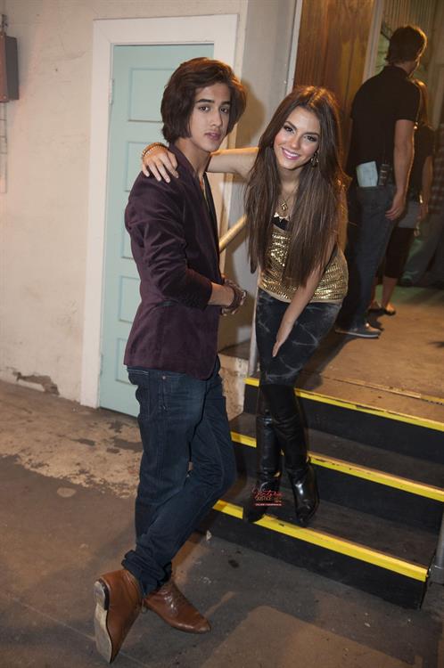 Victoria Justice fst 'Freak the Freak Out' music video set stills 2010 