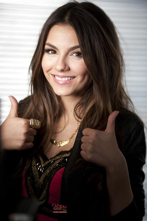 Victoria Justice fst 'Freak the Freak Out' music video set stills 2010 