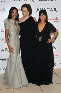 Zoe Saldana at  Avatar  World Premiere in London 10-12-2009