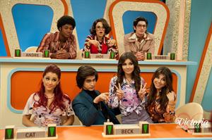 Victoria Justice Victorious Season 3-Episode 8 'April Fools' Blank' stills 