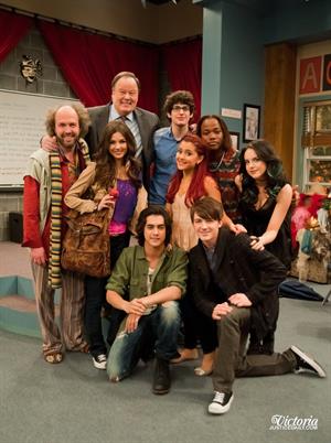 Victoria Justice Victorious Season 3-Episode 8 'April Fools' Blank' stills 
