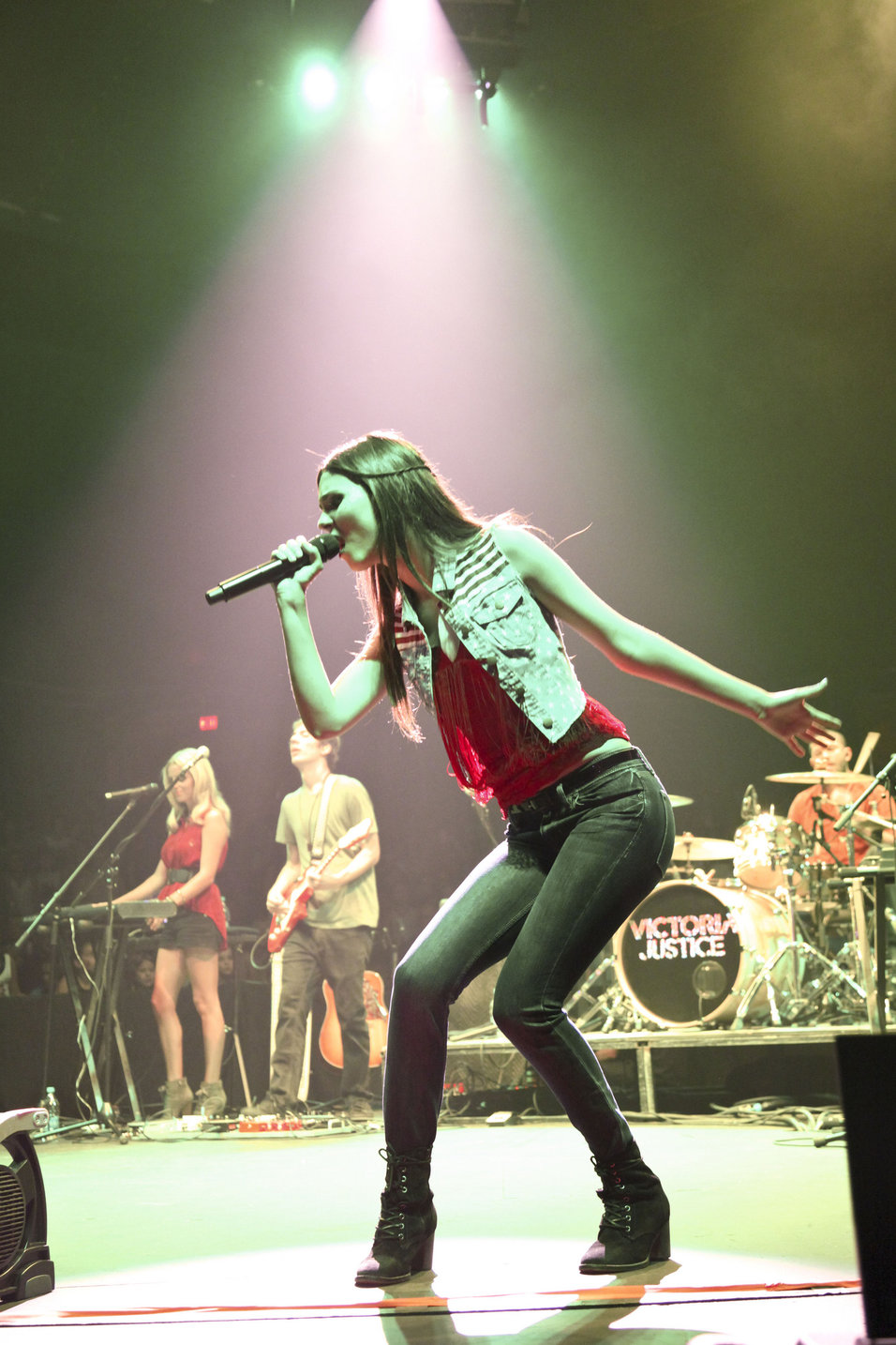 Victoria Justice video 2012 South Shore Music Circus 8/15/12 