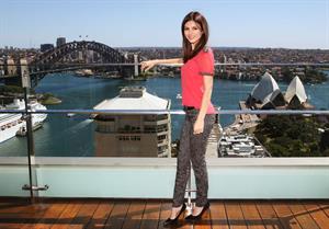 Victoria Justice Intercontinental Hotel Portraits in Sydney 11/11/12