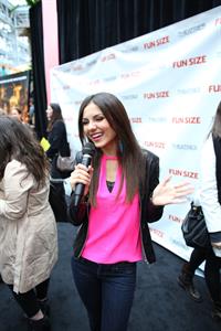 Victoria Justice screening of Fun Size at Mall of America 10/20/12 