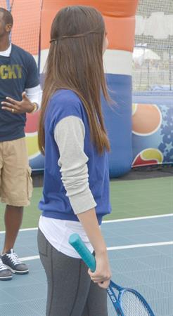 Victoria Justice Worldwide Day of Play event in Washington DC 9/24/11 