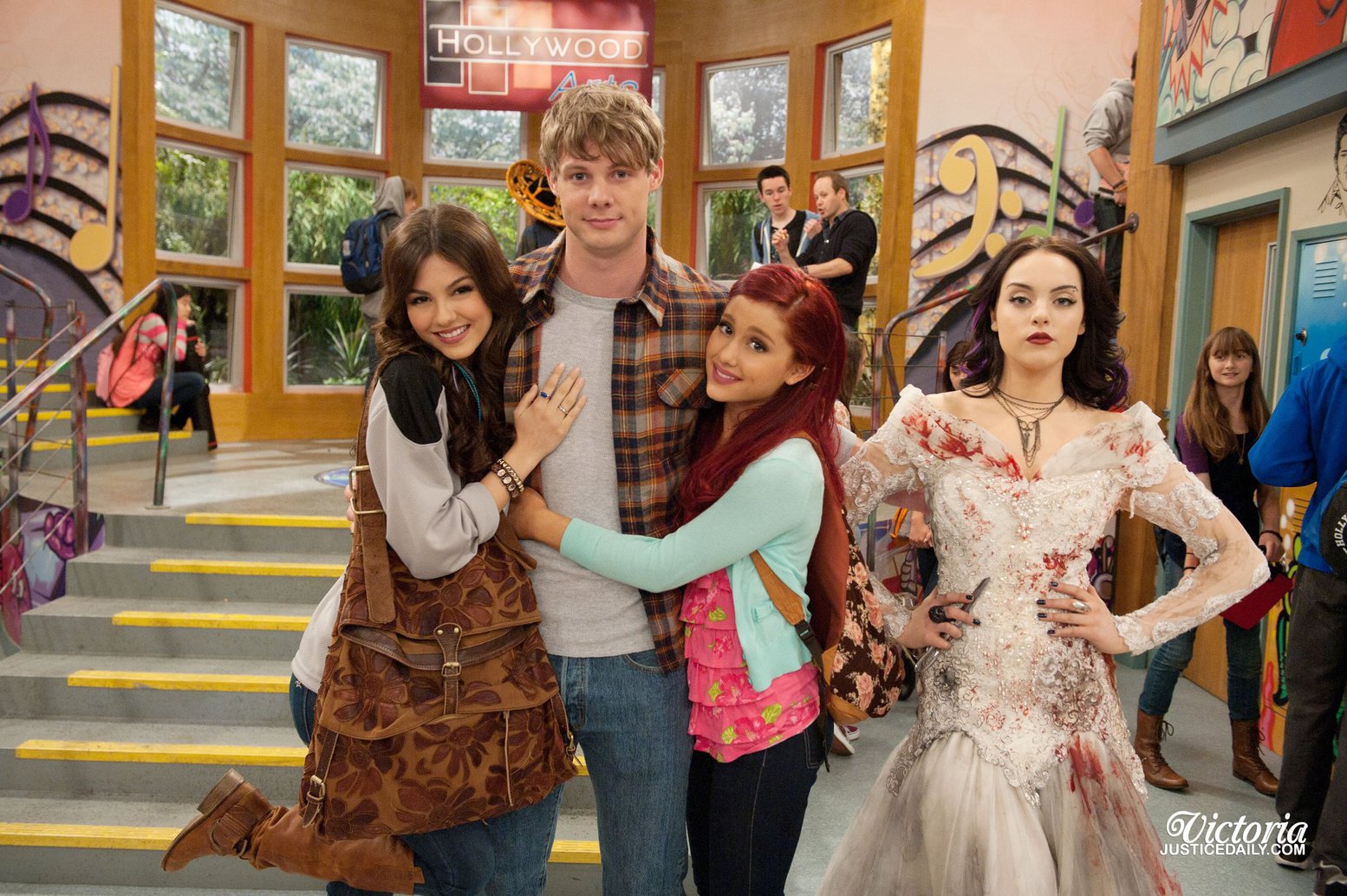 Victoria Justice fst Victorious - Three Girls and a Moose stills 