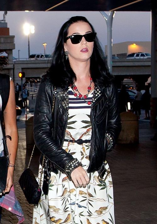 Katy Perry Prepares to depart Los Angeles