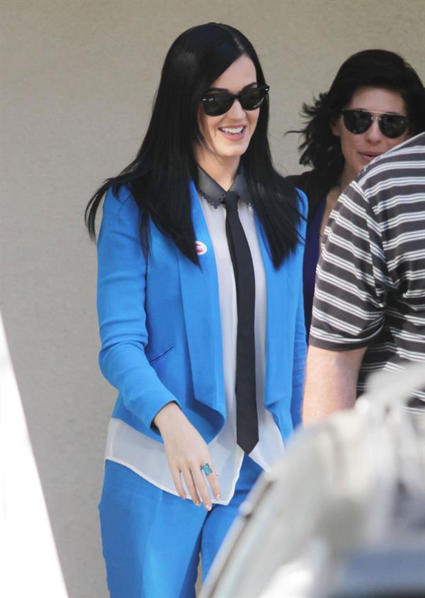 Katy Perry voting in LA November 6, 2012