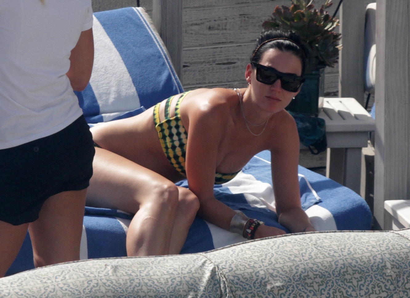 Katy Perry - In a bikini at a hotel pool in Miami July 27, 2012
