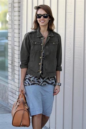 Jessica Alba at Bel Bambini in West Hollywood January 19, 2011 