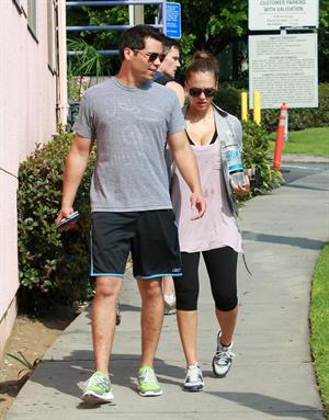Jessica Alba going for smoothies September 14, 2011