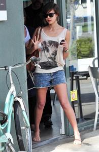 Jessica Alba leaving Caffe Luxxe in Brentwood on March 20, 2010 