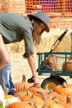 Jessica Alba – at Mr Bones Pumpkin Patch 10/12/13  