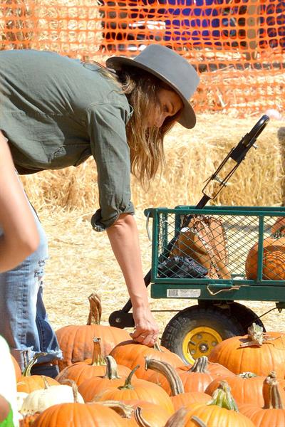Jessica Alba – at Mr Bones Pumpkin Patch 10/12/13  