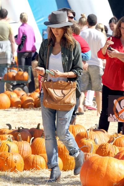 Jessica Alba – at Mr Bones Pumpkin Patch 10/12/13  