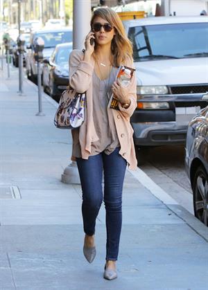 Jessica Alba – Candids in Beverly Hills 11/5/13