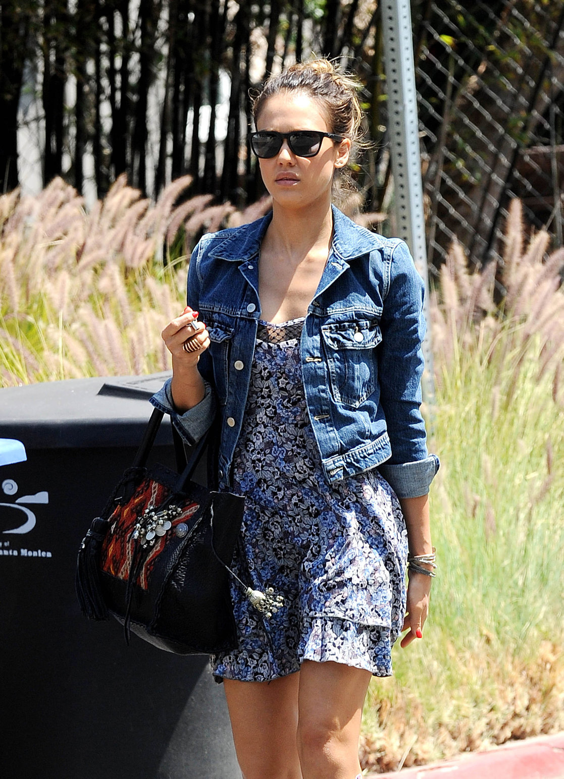 Jessica Alba heads to a private home in Santa Monica on May 31, 2013