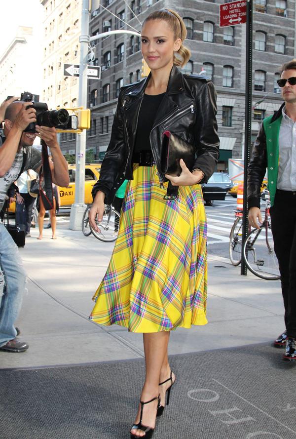 Jessica Alba - Arrives at her hotel in NYC - September 13, 2012