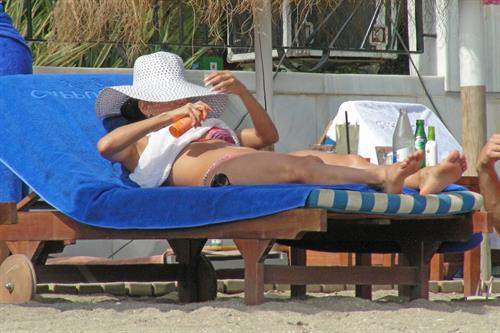 Eva Longoria Wearing a bikini on holiday in Marbella 04.08.13 