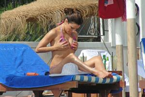 Eva Longoria Wearing a bikini on holiday in Marbella 04.08.13 
