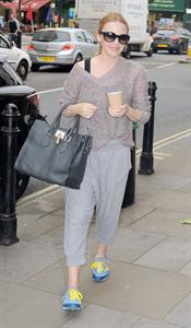 Kylie Minogue - Arriving at a dance studios in Fulham - May 31, 2012
