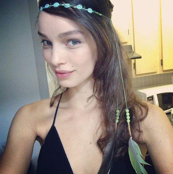 Luma Grothe taking a selfie